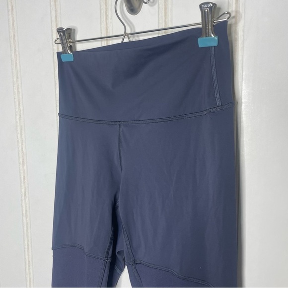 Lululemon Sheer Will High-Rise Tight 28" Pulse
Stone Blue Sz 6 182 - Picture 7 of 10